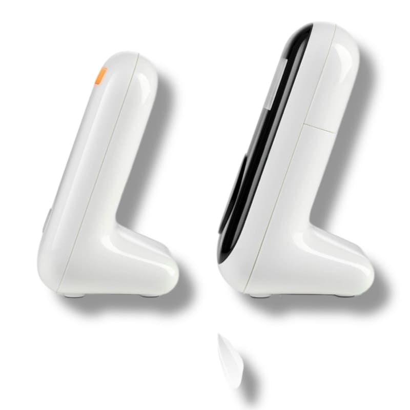 Zwei weiße digitale Handthermometer für Babyüberwachung im Motorola PIP11 Babyphone