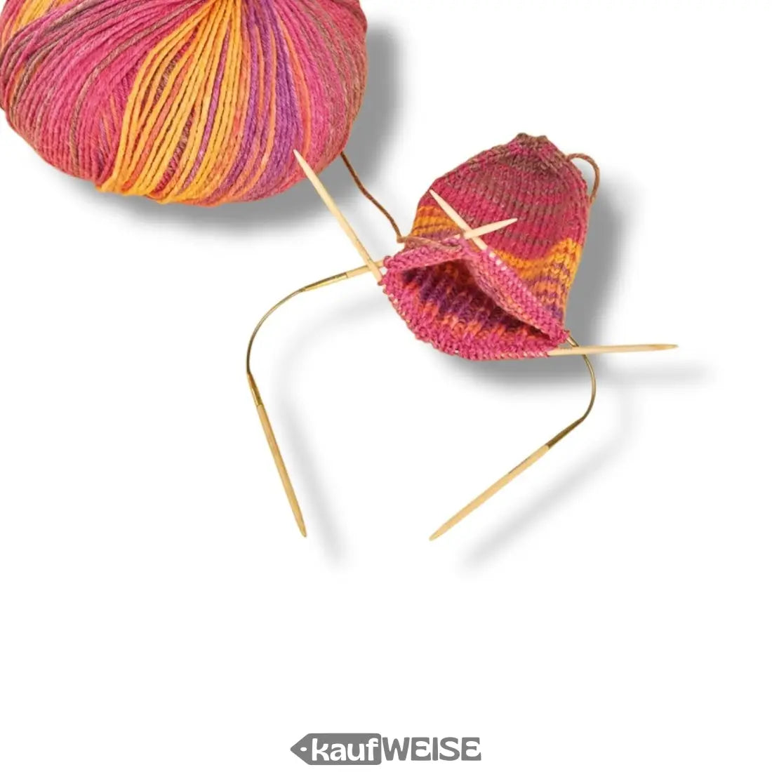 Buntes Strickprojekt mit Addi 560-2 CraSyTrio Bamboo Stricknadeln und Wolle