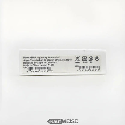 Weiße rechteckige Box mit Apple Thunderbolt zu Gigabit Ethernet Adapter für MacBook