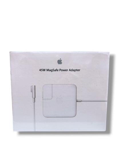 Original Apple 45W MagSafe Netzteil in OVP für MacBook Air auf Verpackung