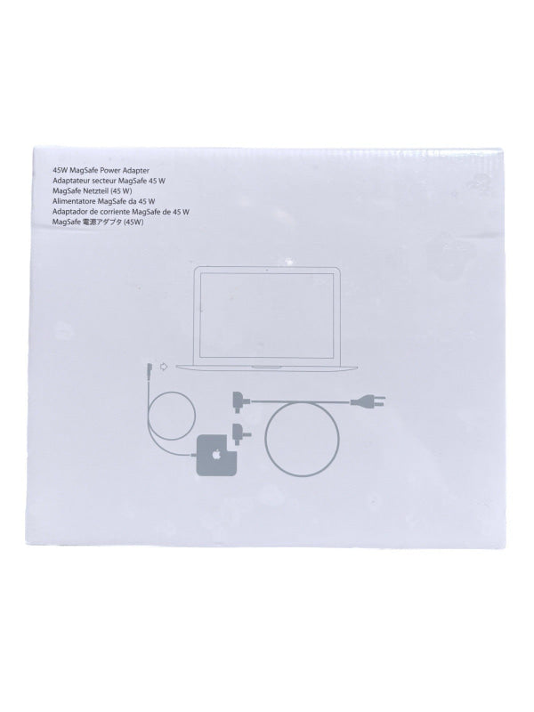 Weißer Karton mit 45W MagSafe 1 Netzteil und Zubehör für MacBook Air neu