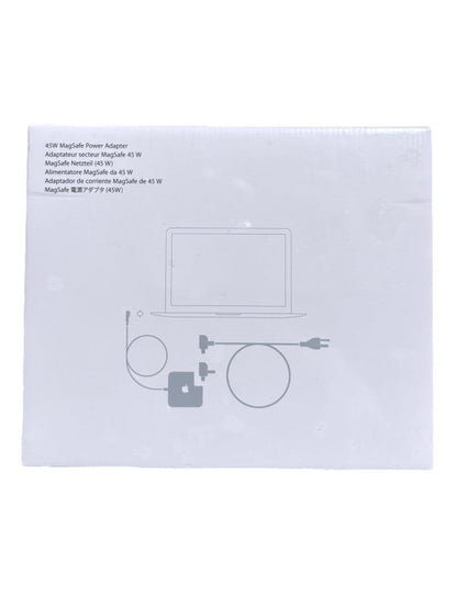 Weißer Karton mit 45W MagSafe 1 Netzteil und Zubehör für MacBook Air neu