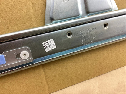 Metallserverrackschiene mit Schiebemechanismus für Dell Kabelmanagement Set